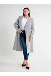 Szürke hosszú női szövetkabát övvel