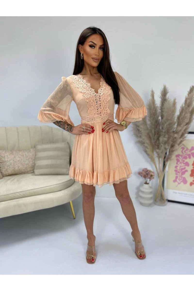 Barackszínű romantikus csipkeruha bő ujjakkal és fodros szegéllyel, női alkalmi ruha esküvőre vagy randira