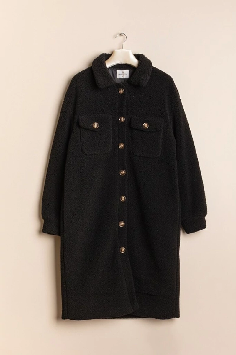 Fekete hosszú női kabát utcai viselethez