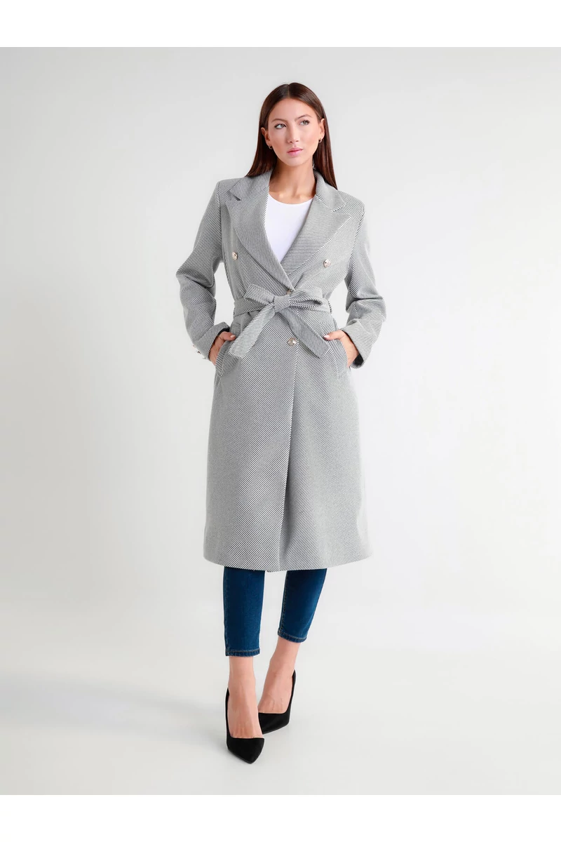 Szürke hosszú női szövetkabát övvel